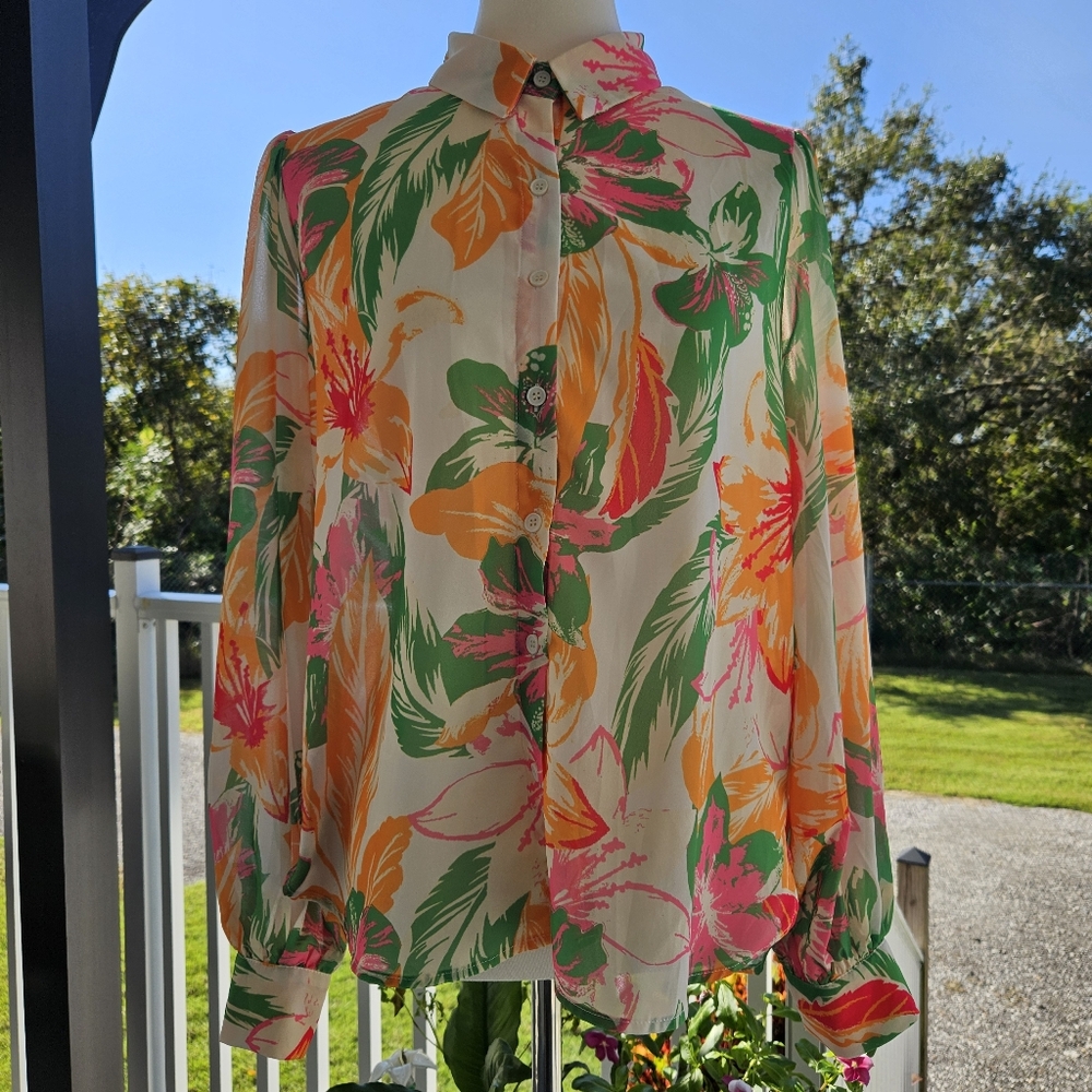 Flying Tomato Button Front LS Shirt Size M Tropical Floral Simi Sheer Cottage